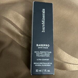 bareMinerals BAREPRO Skin-Perfecting Matte Liquid Foundation Fair 17 Neutral NIB